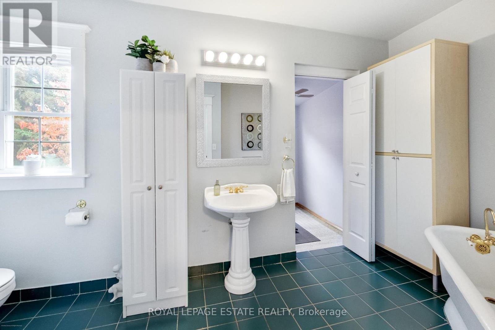 165 Oakcrest Avenue, Toronto, Ontario  M4C 1B8 - Photo 23 - E12507866