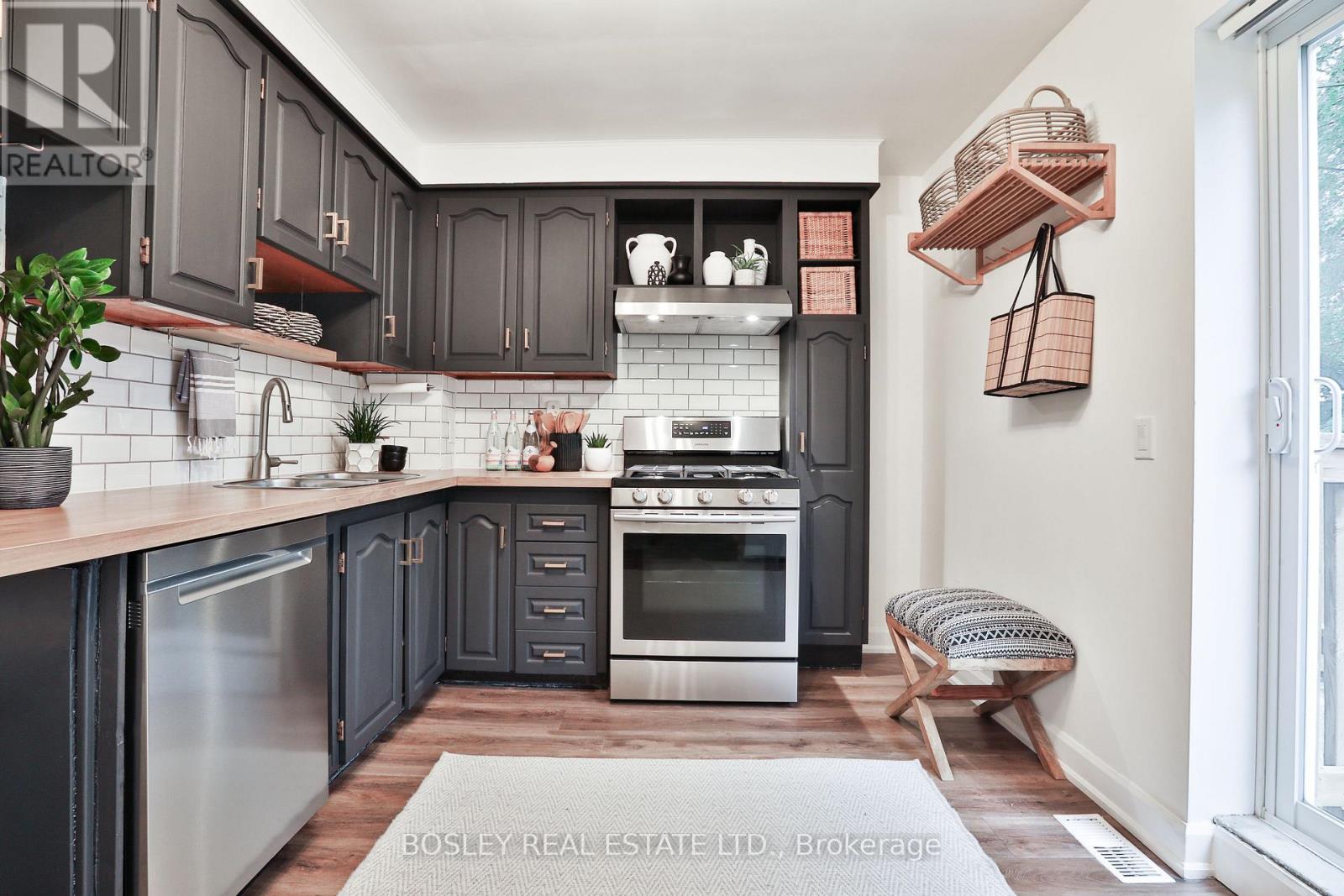 16 Inwood Avenue, Toronto, Ontario  M4J 3Y3 - Photo 16 - E12507898