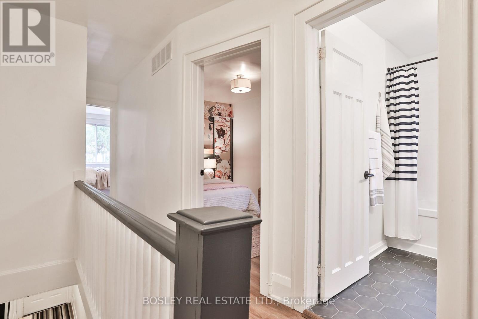 16 Inwood Avenue, Toronto, Ontario  M4J 3Y3 - Photo 20 - E12507898