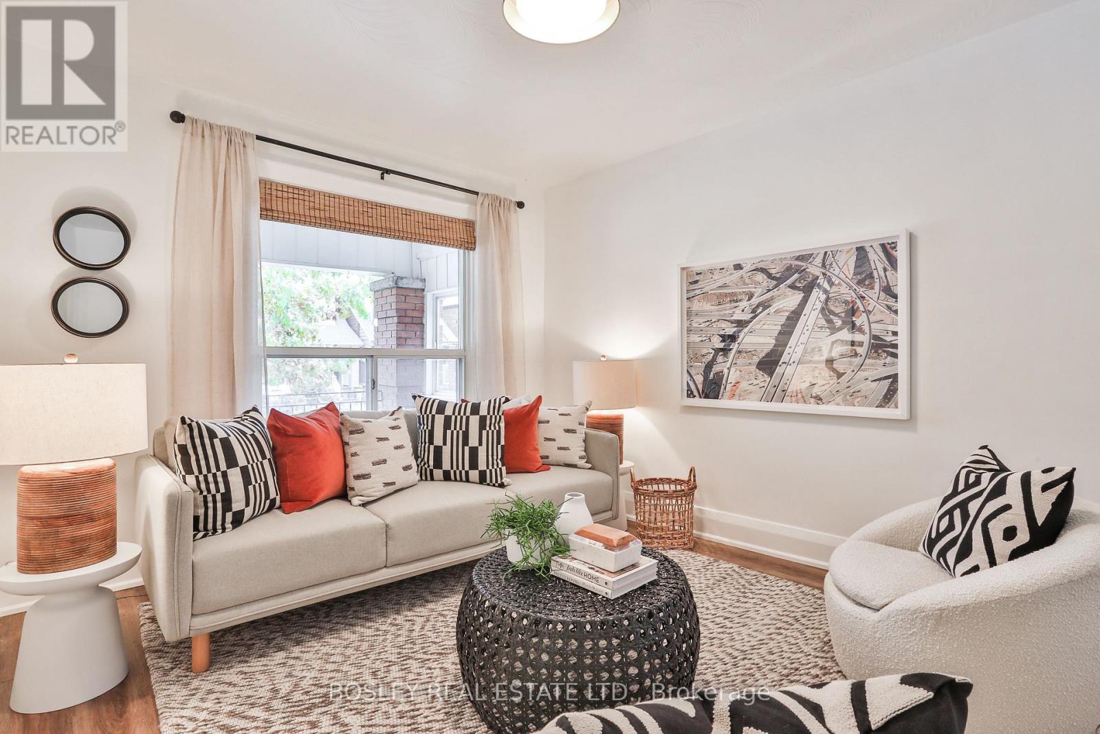 16 Inwood Avenue, Toronto, Ontario  M4J 3Y3 - Photo 8 - E12507898