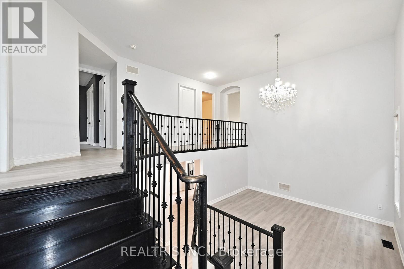 133 Auckland Drive, Whitby, Ontario  L1P 0J4 - Photo 19 - E12507980