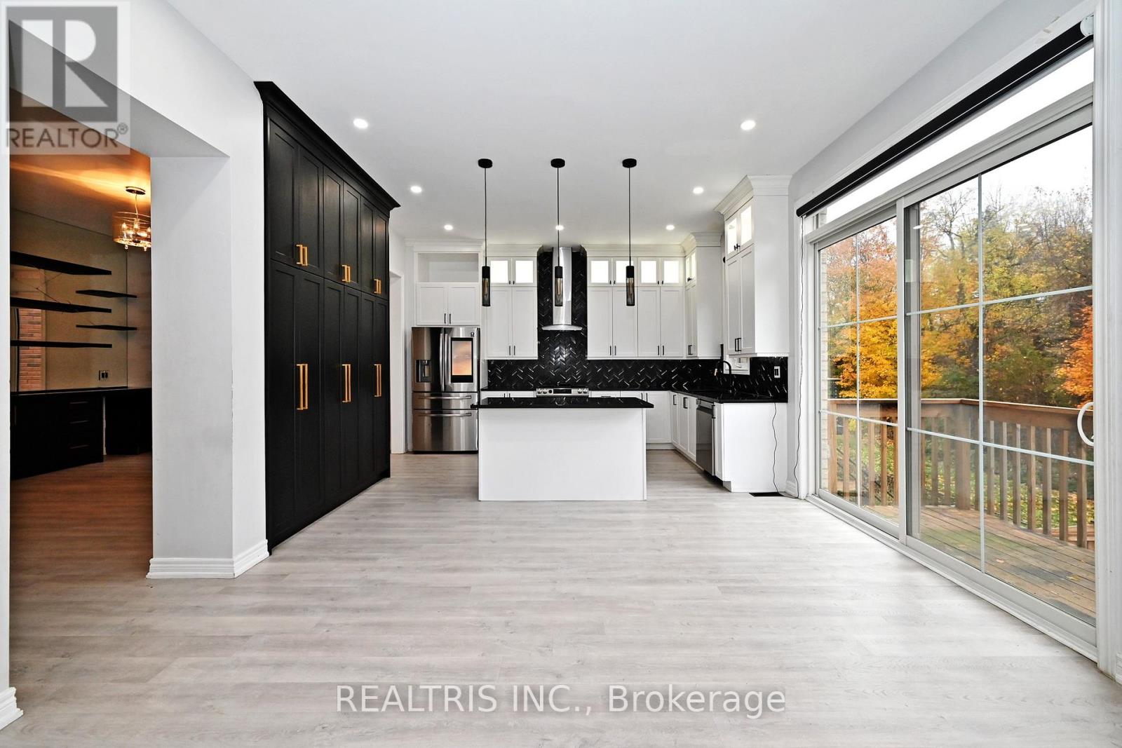 133 Auckland Drive, Whitby, Ontario  L1P 0J4 - Photo 8 - E12507980