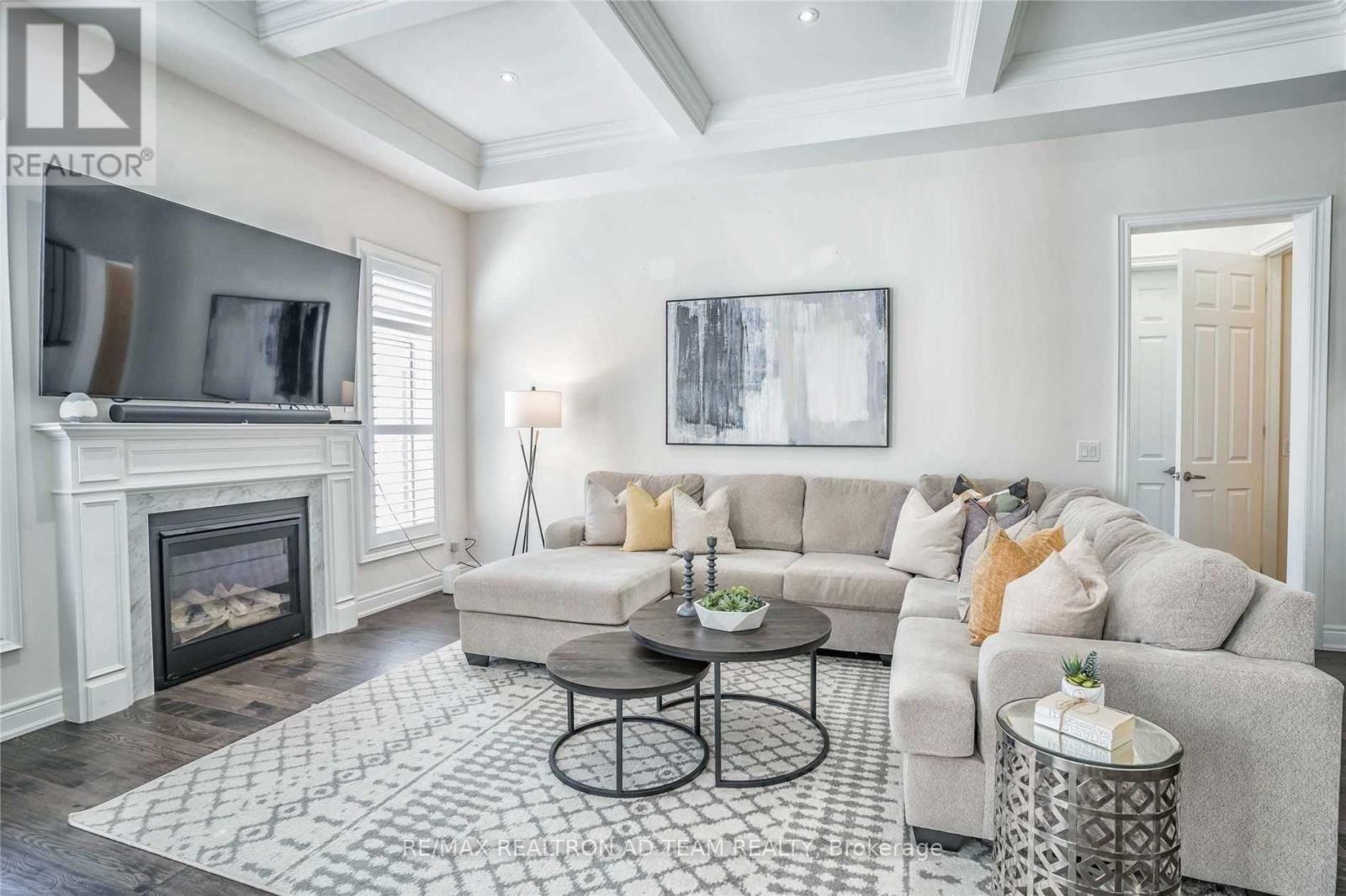 19 Pennine Drive, Whitby, Ontario  L1P 0C3 - Photo 10 - E12508038