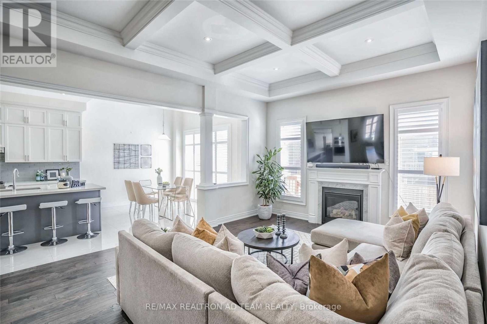 19 Pennine Drive, Whitby, Ontario  L1P 0C3 - Photo 11 - E12508038