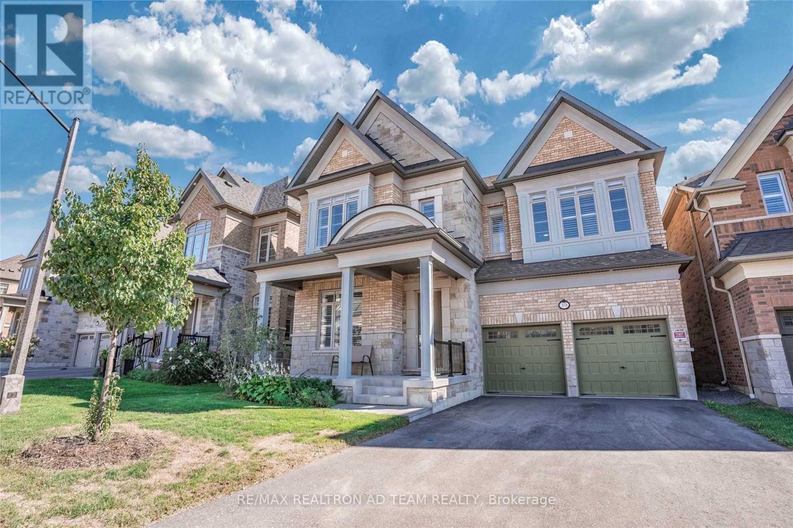 19 Pennine Drive, Whitby, Ontario  L1P 0C3 - Photo 2 - E12508038