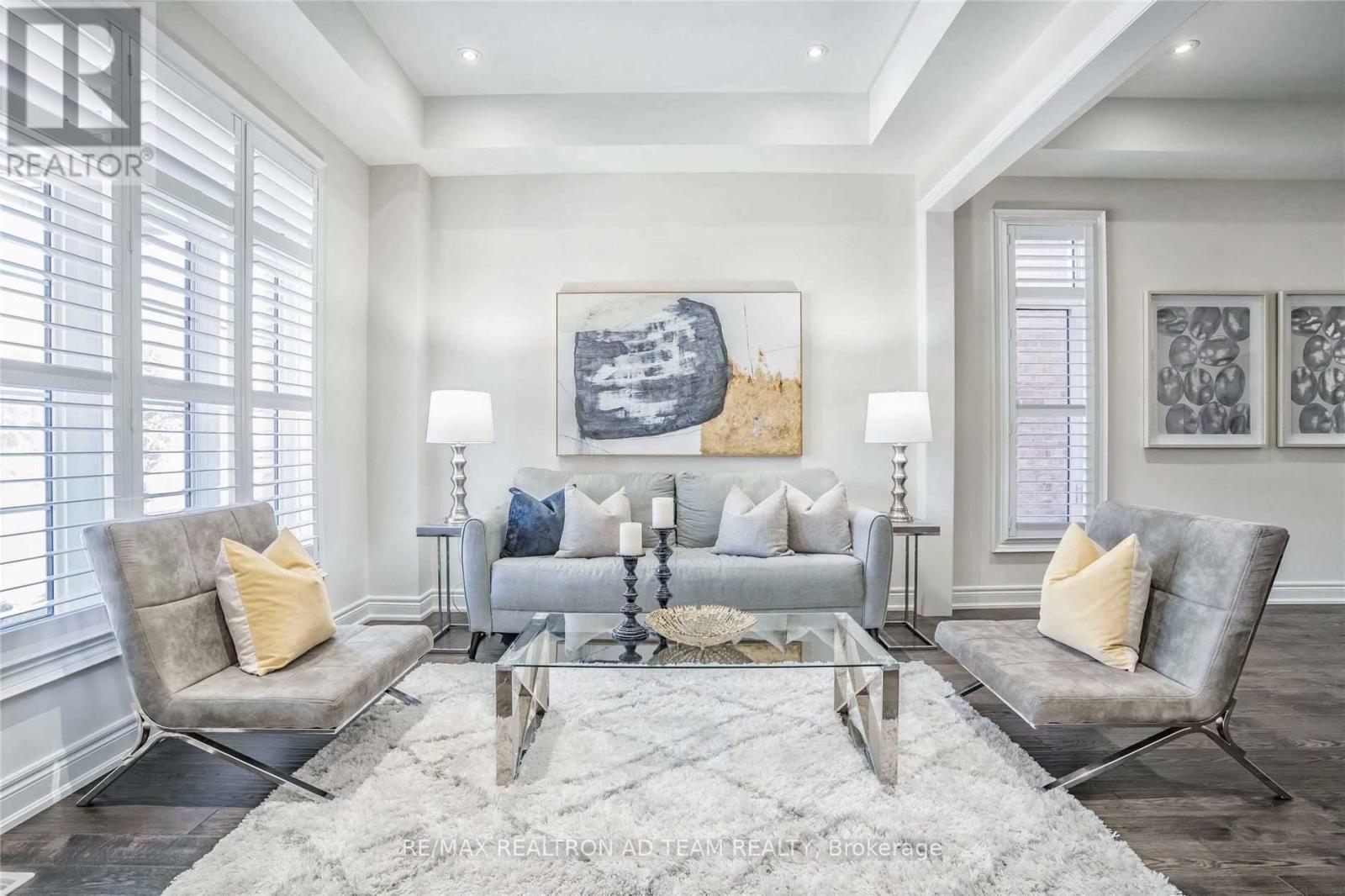 19 Pennine Drive, Whitby, Ontario  L1P 0C3 - Photo 7 - E12508038