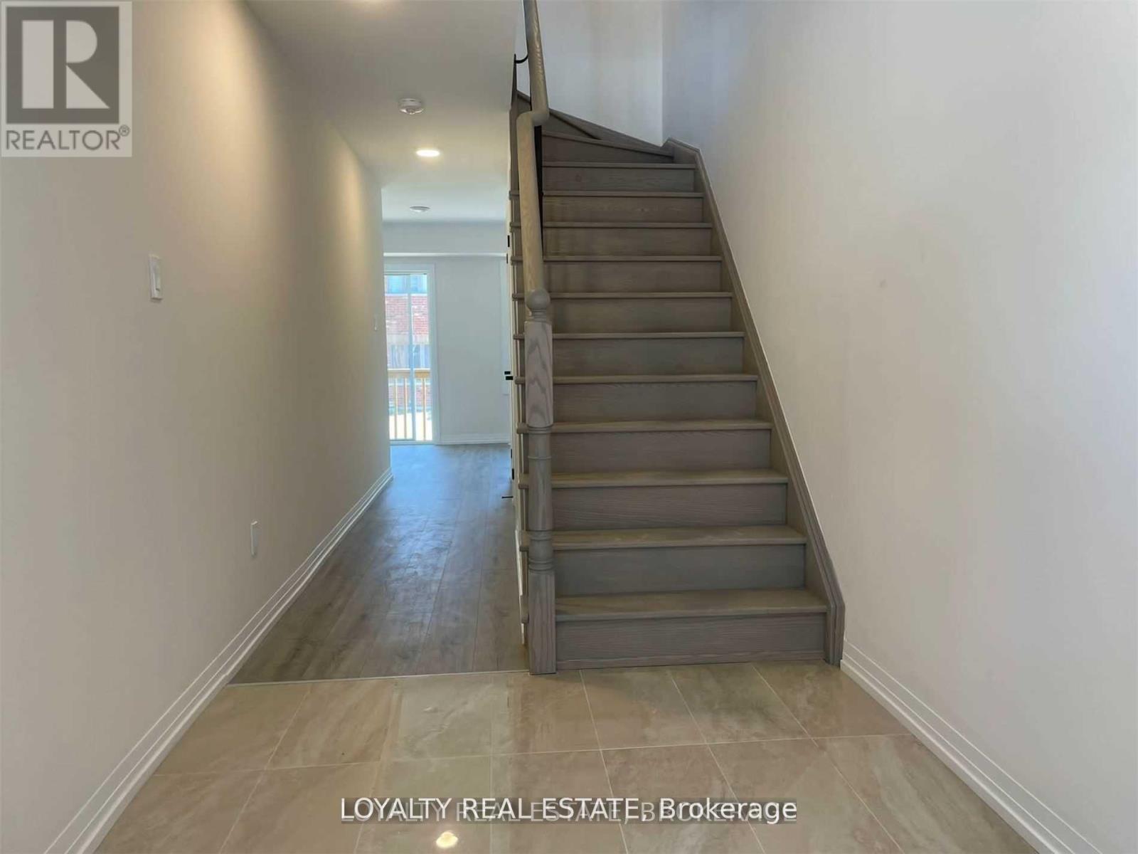 107 Bavin Street, Clarington, Ontario  L1C 7H5 - Photo 3 - E12508048