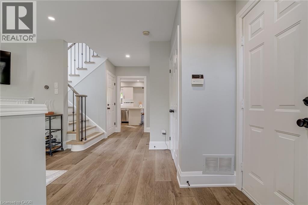 2140 Nightstar Drive, Oakville, Ontario  L6M 3R1 - Photo 6 - 40785513