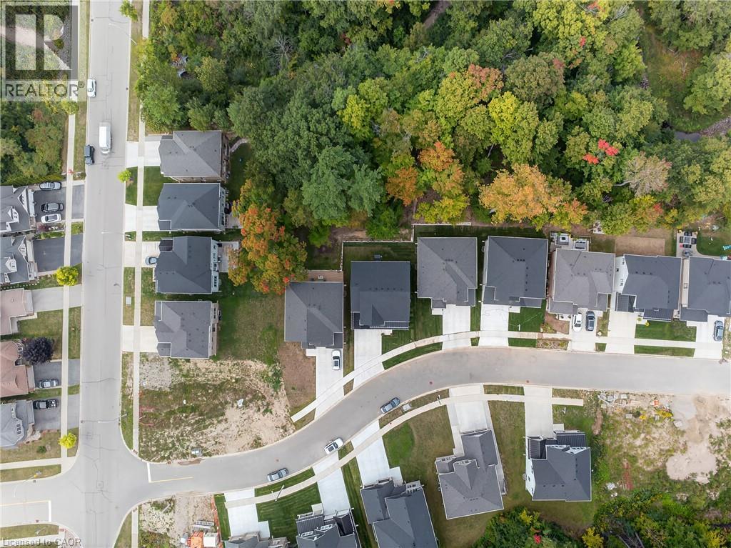 209 Jeffrey Place, Kitchener, Ontario  N2C 0C2 - Photo 39 - 40785200