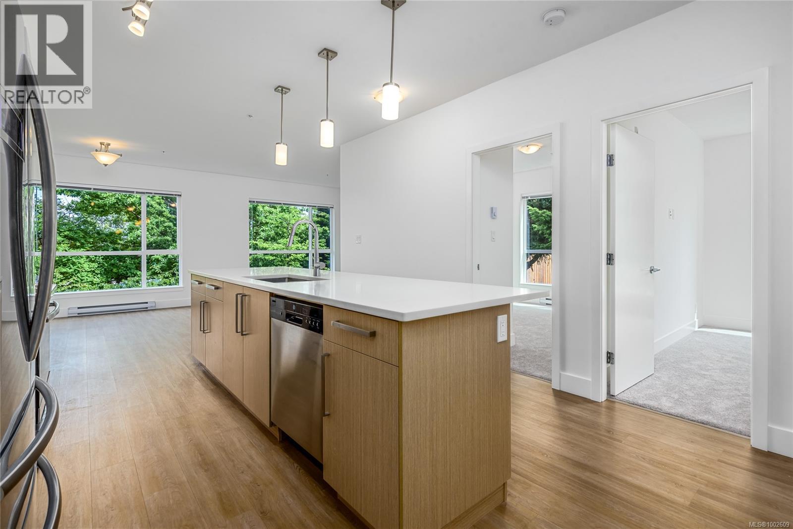 207 3070 Kilpatrick Ave, Courtenay, British Columbia  V9N 0G7 - Photo 3 - 1002609