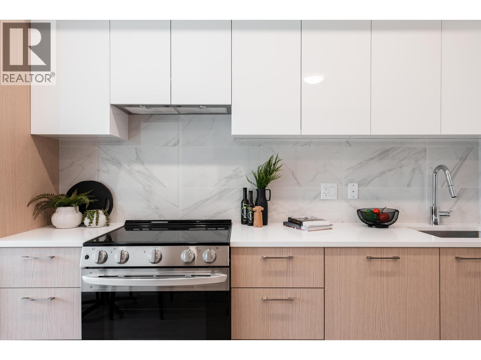 602 150 James Road, Port Moody, British Columbia  V3H 2S4 - Photo 7 - R3061280