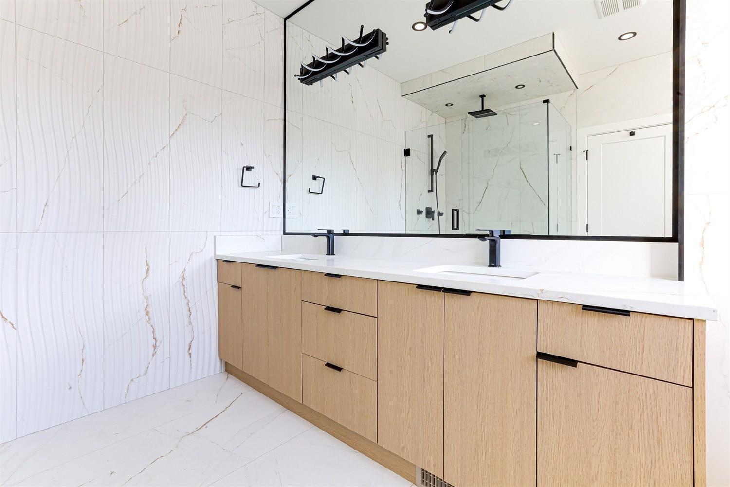 17144 1 Avenue, Surrey, British Columbia V3Z 9R2 - Photo 23 - R3059565