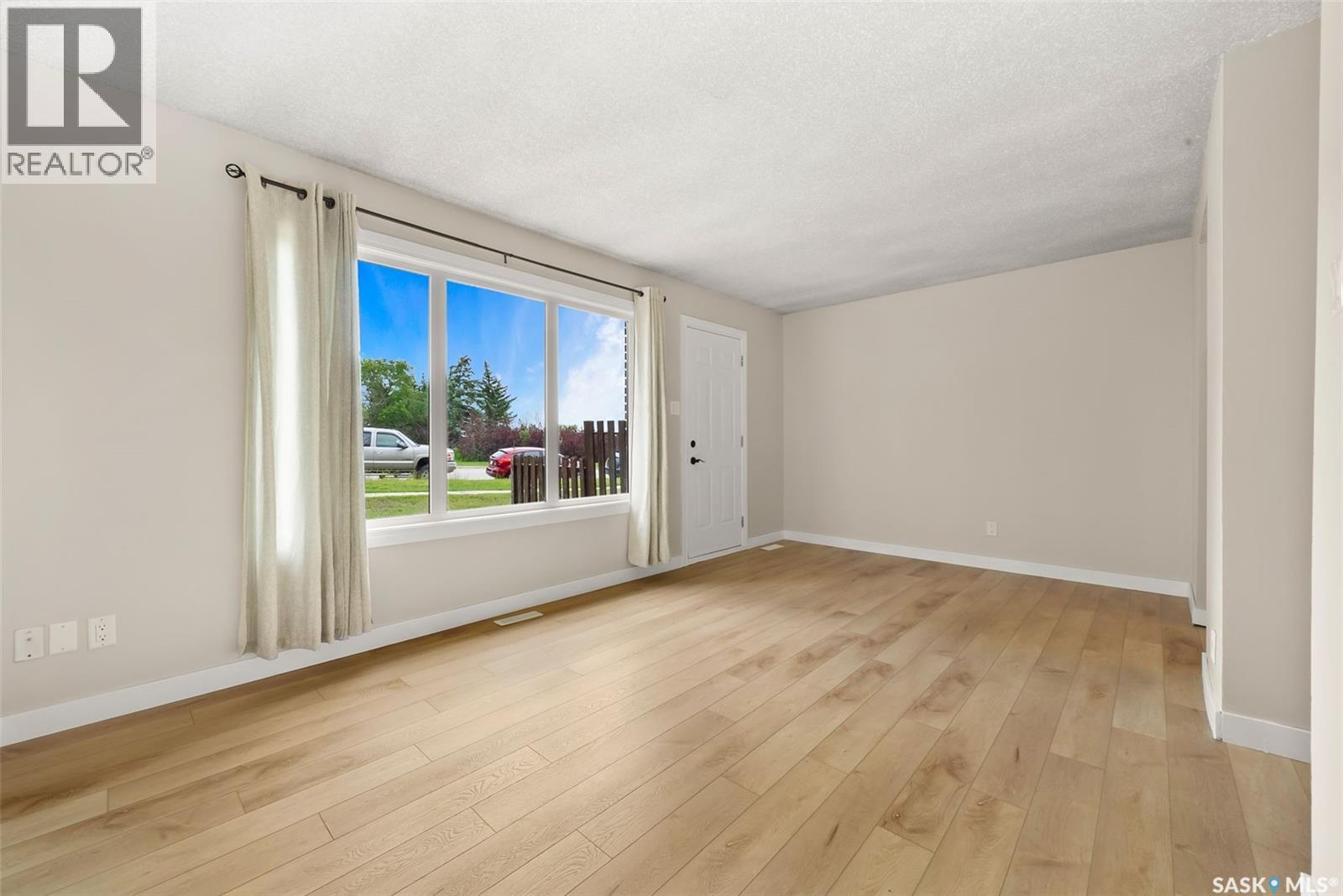 3814 Castle ROAD, Regina, Saskatchewan