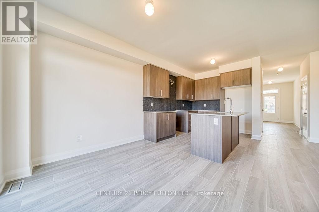 1350 Davis Loop, Innisfil (Lefroy), Ontario L0L 1W0 - Photo 10 - N12507786