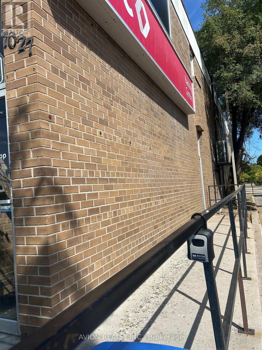 2b - 7027 Yonge Street, Markham, Ontario  L3T 2A5 - Photo 15 - N12507920