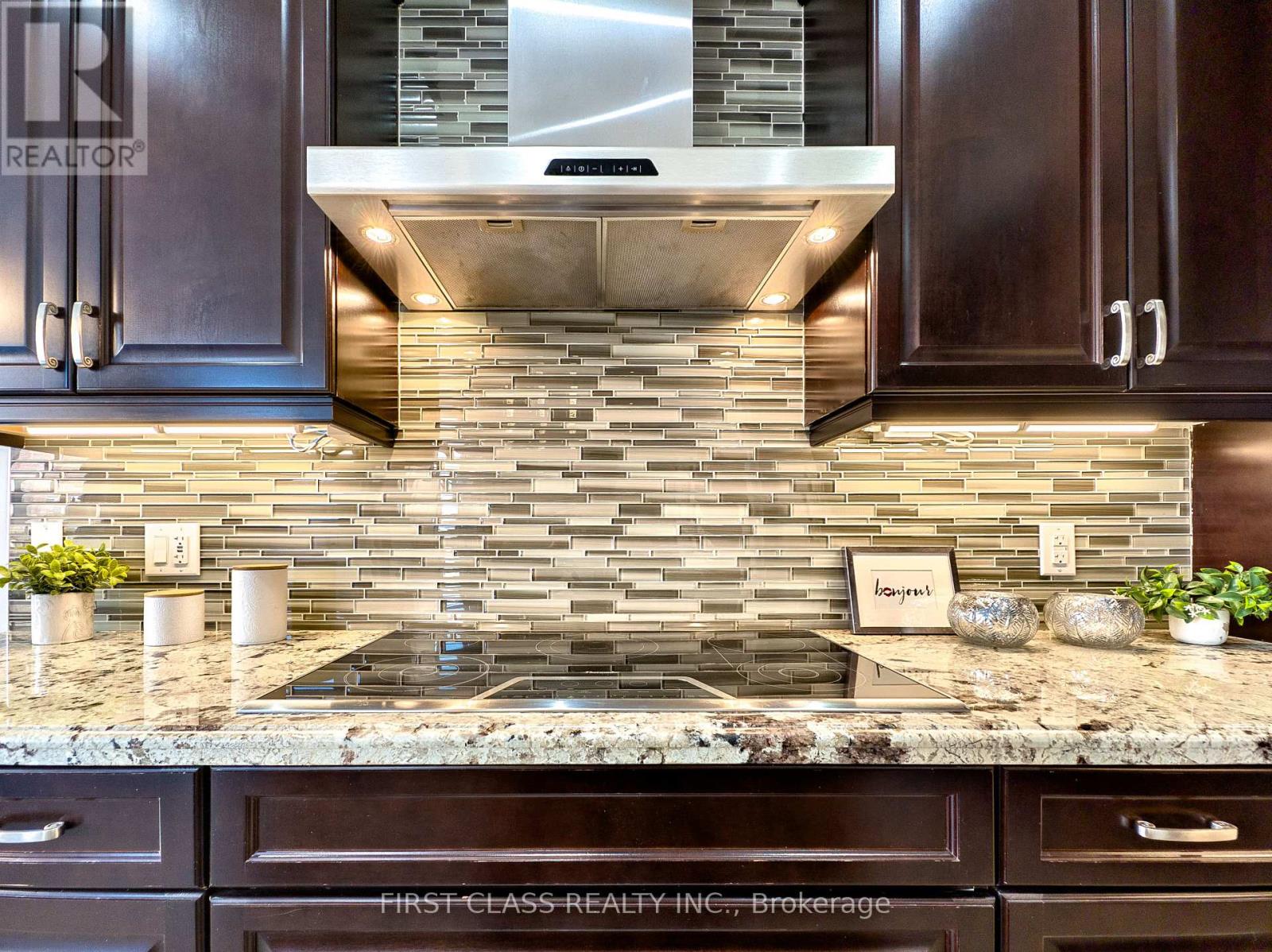 21 Rhine River Street, Richmond Hill, Ontario  L4E 1E3 - Photo 10 - N12507970