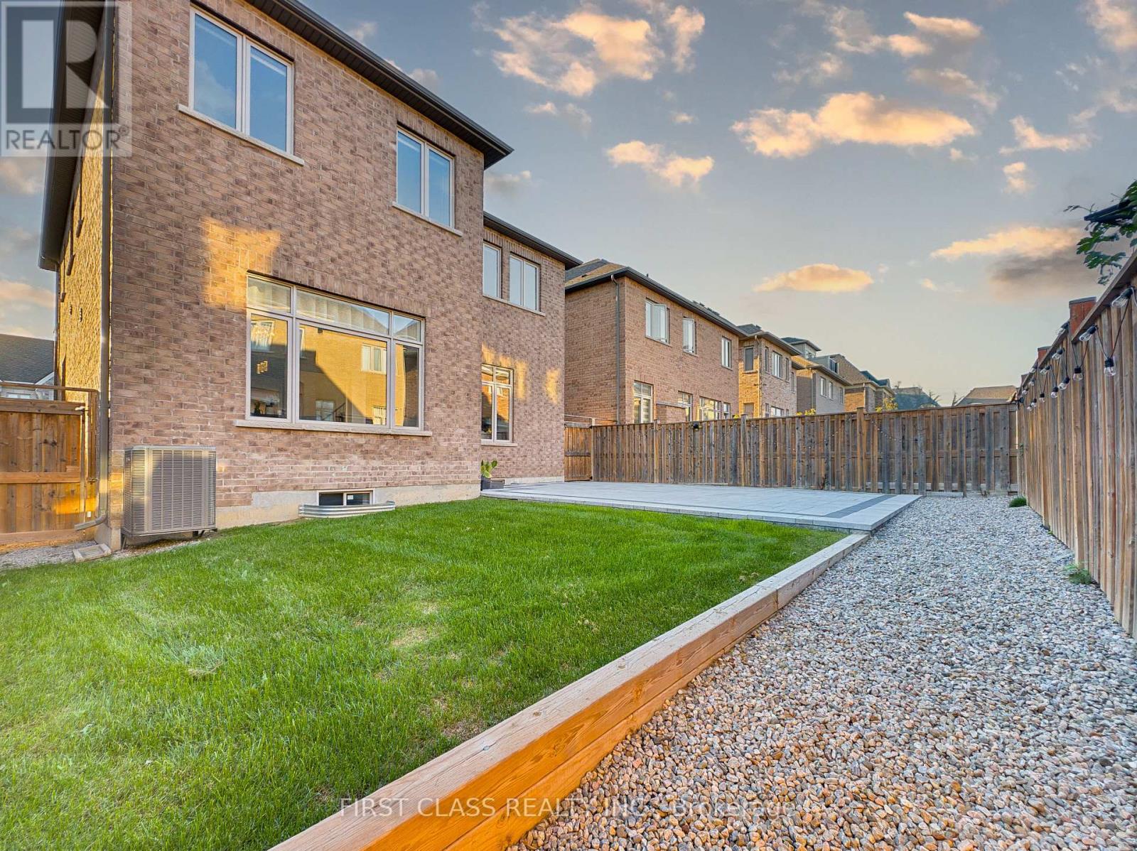 21 Rhine River Street, Richmond Hill, Ontario  L4E 1E3 - Photo 34 - N12507970