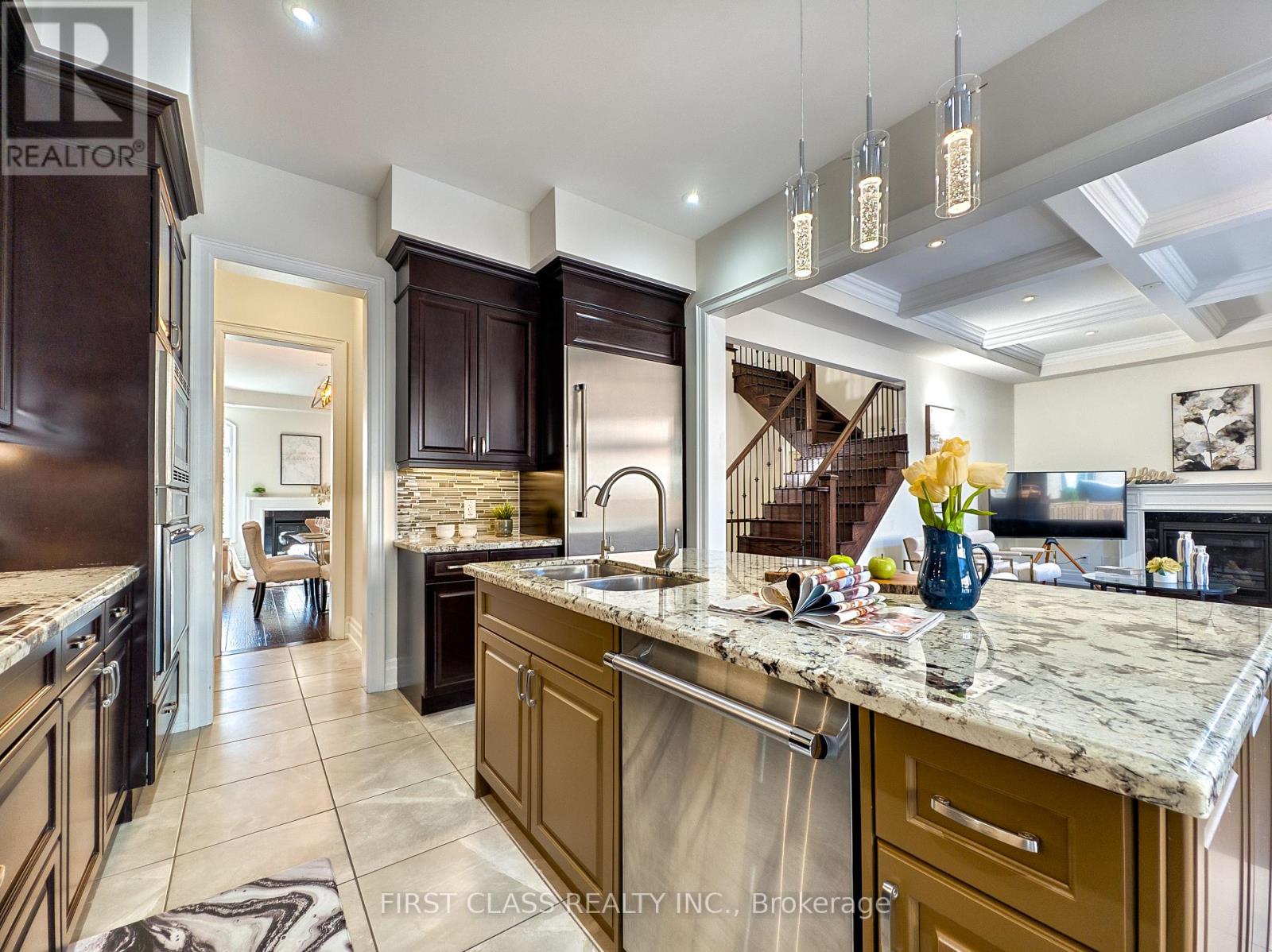 21 Rhine River Street, Richmond Hill, Ontario  L4E 1E3 - Photo 9 - N12507970