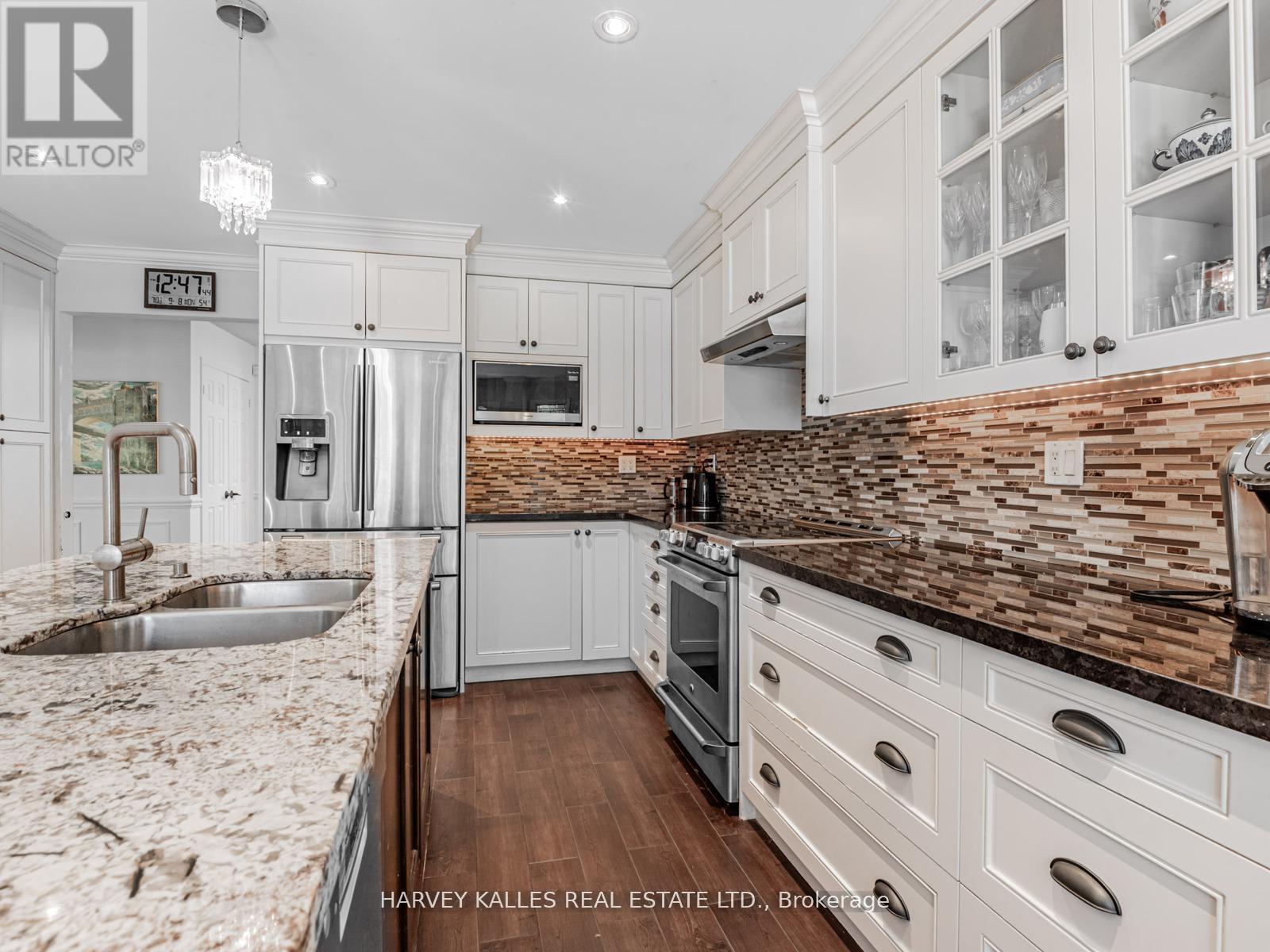 85 Franmore Circle, Vaughan, Ontario  L4J 3B9 - Photo 13 - N12508012