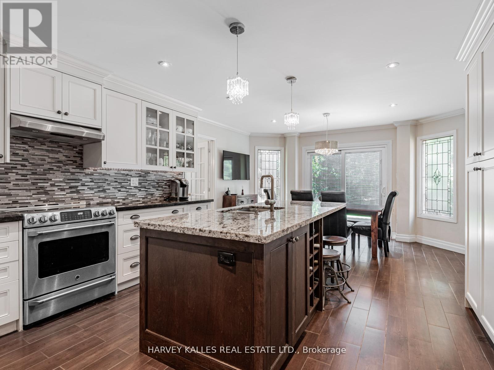 85 Franmore Circle, Vaughan, Ontario  L4J 3B9 - Photo 15 - N12508012