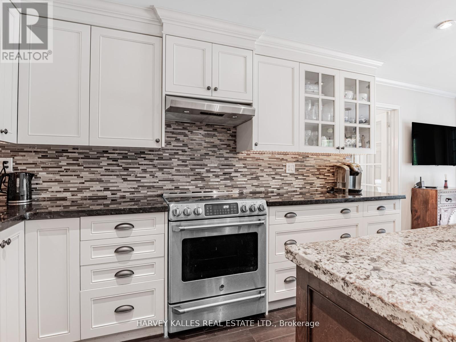 85 Franmore Circle, Vaughan, Ontario  L4J 3B9 - Photo 16 - N12508012