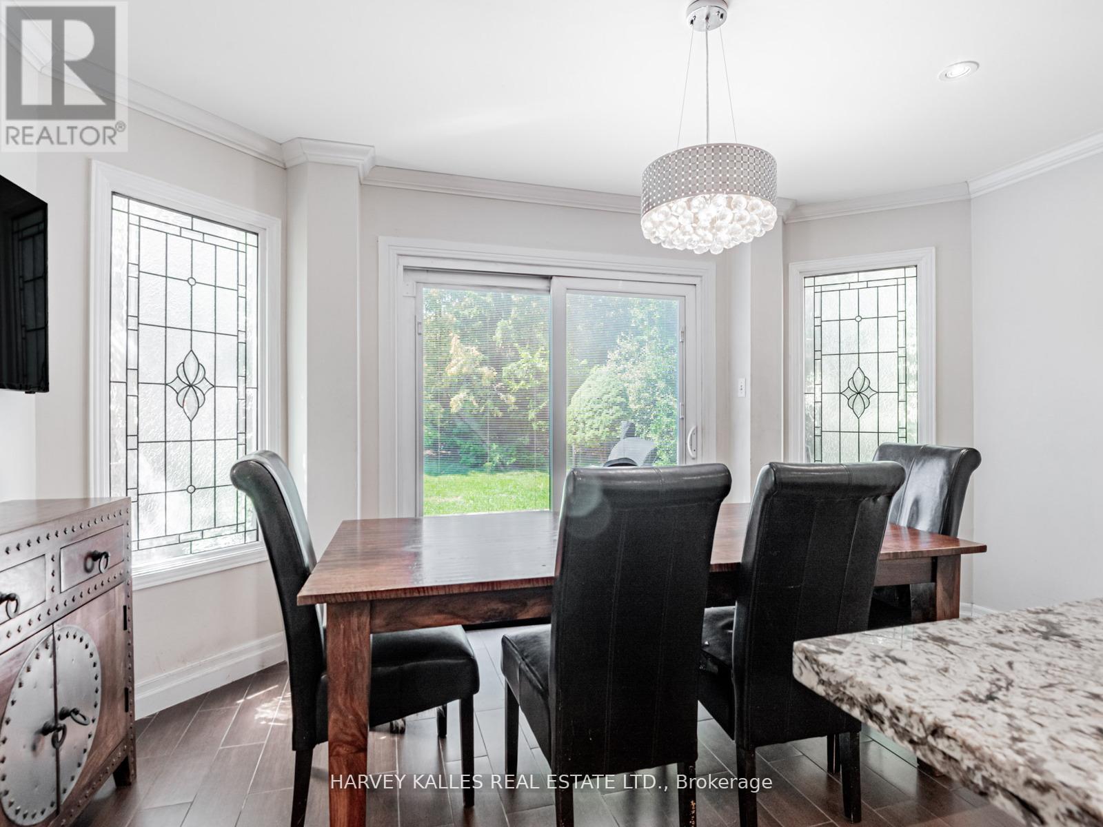 85 Franmore Circle, Vaughan, Ontario  L4J 3B9 - Photo 18 - N12508012