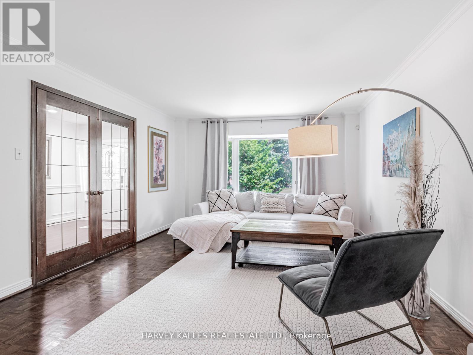 85 Franmore Circle, Vaughan, Ontario  L4J 3B9 - Photo 5 - N12508012