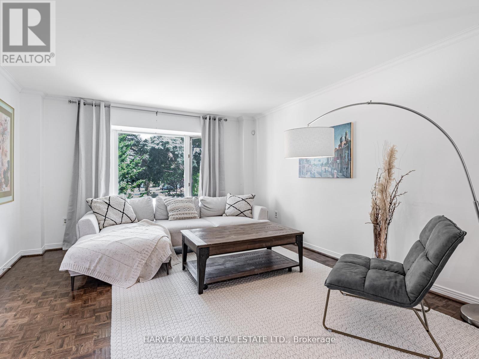 85 Franmore Circle, Vaughan, Ontario  L4J 3B9 - Photo 6 - N12508012