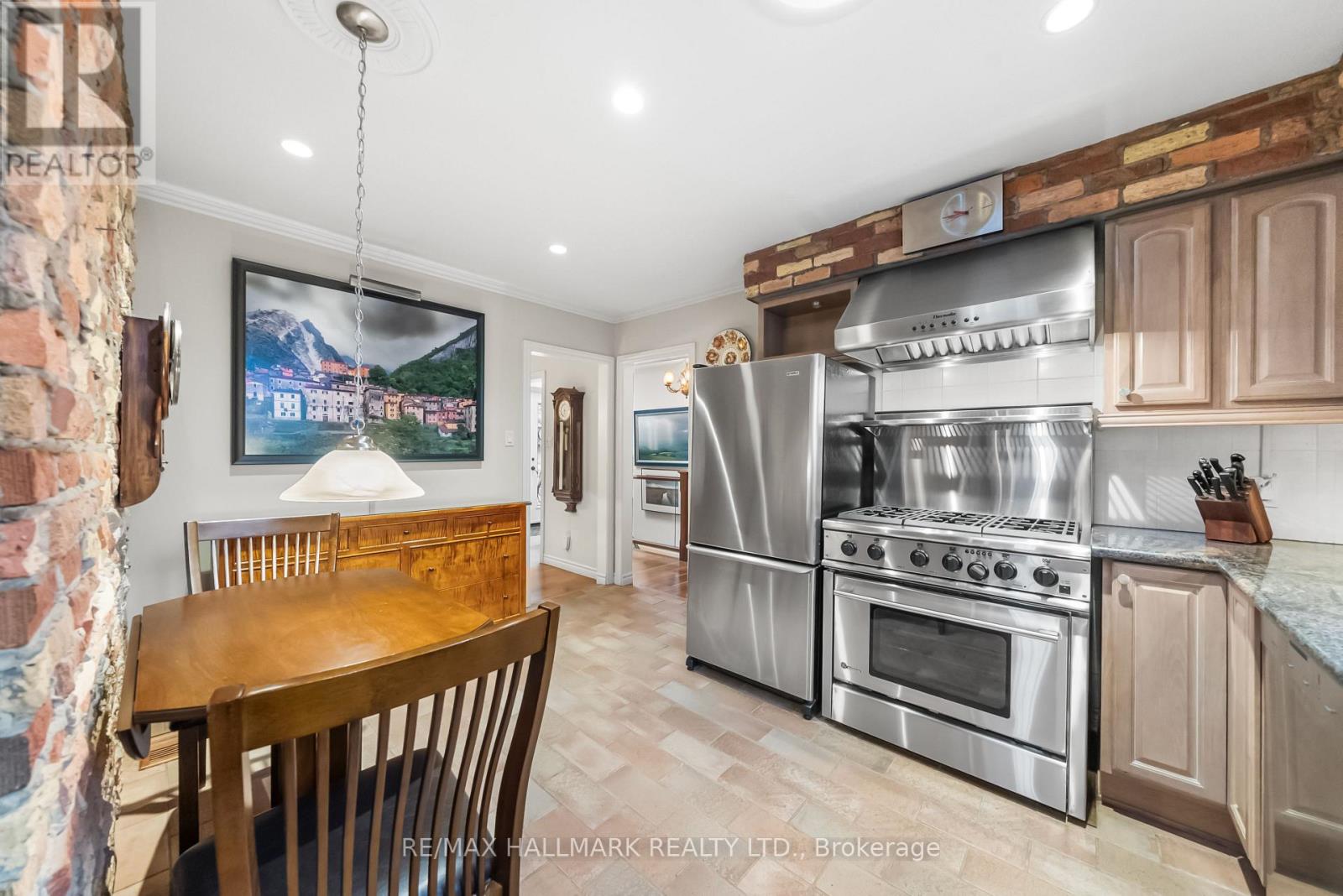 39 Fleance Drive, Markham, Ontario  L3T 3J8 - Photo 13 - N12508042