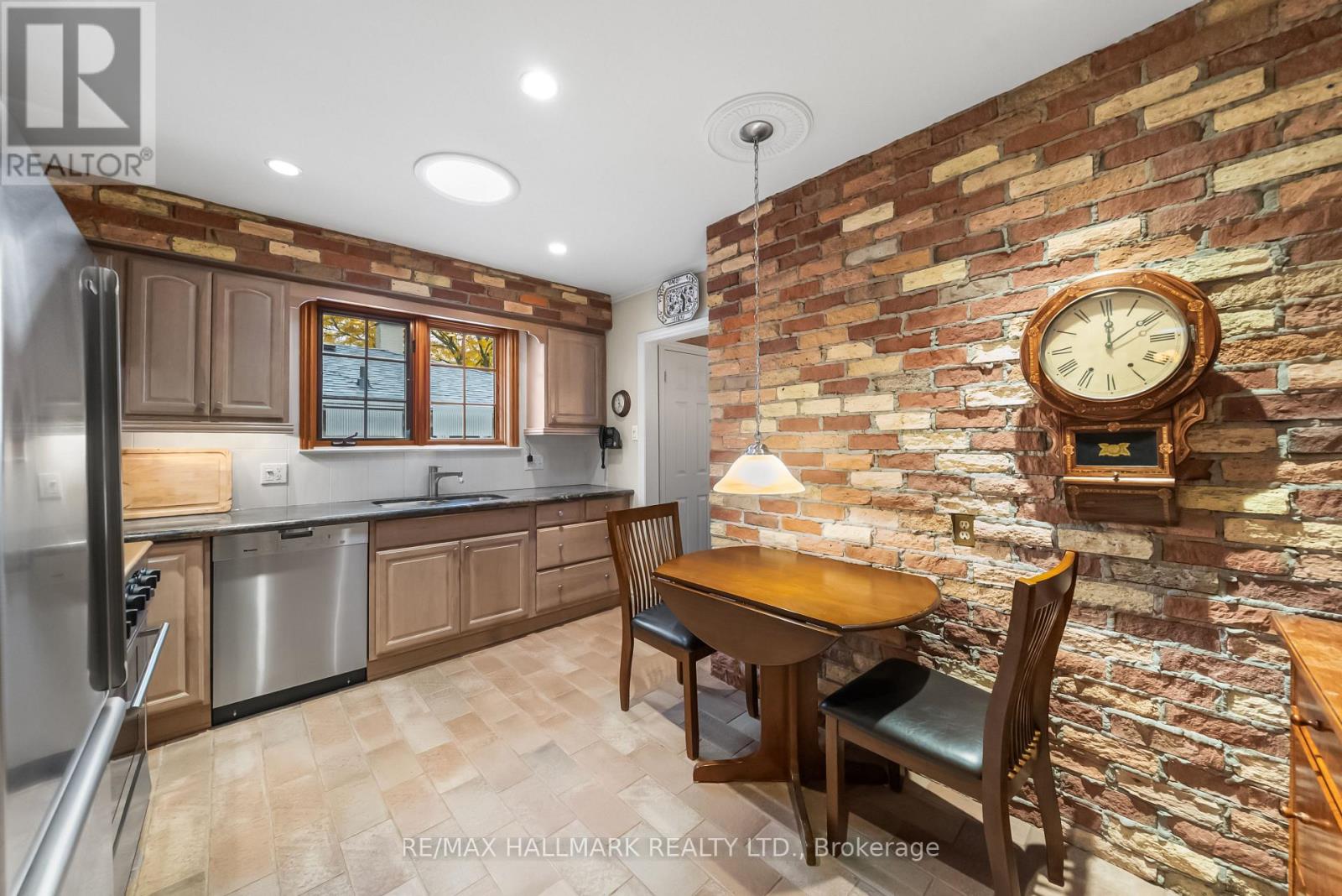 39 Fleance Drive, Markham, Ontario  L3T 3J8 - Photo 14 - N12508042