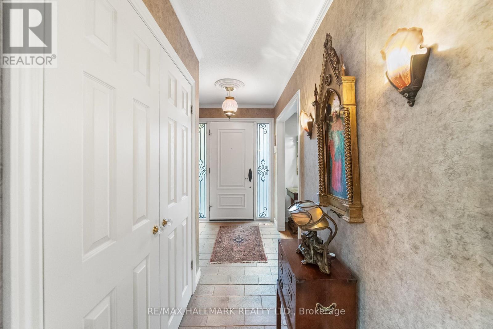 39 Fleance Drive, Markham, Ontario  L3T 3J8 - Photo 5 - N12508042