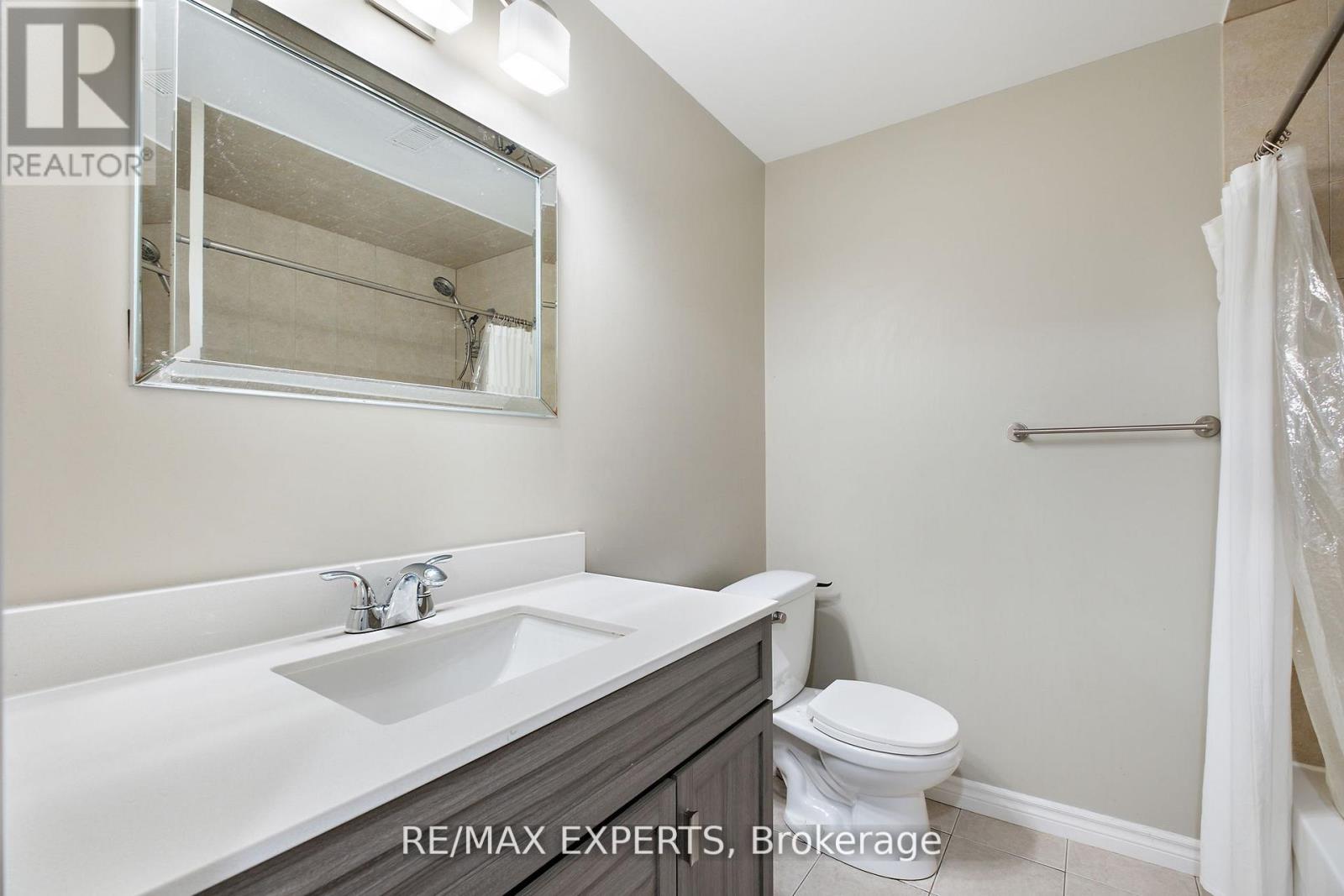 14 Aishford Road, Bradford West Gwillimbury (Bradford), Ontario  L3Z 3E3 - Photo 13 - N12508058