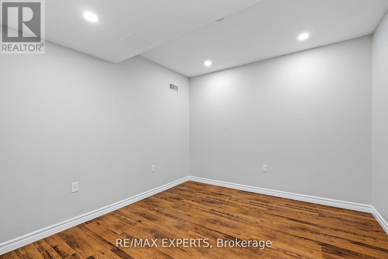 14 Aishford Road, Bradford West Gwillimbury (Bradford), Ontario  L3Z 3E3 - Photo 15 - N12508058