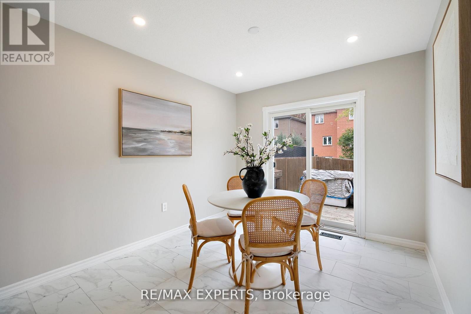 14 Aishford Road, Bradford West Gwillimbury (Bradford), Ontario  L3Z 3E3 - Photo 5 - N12508058