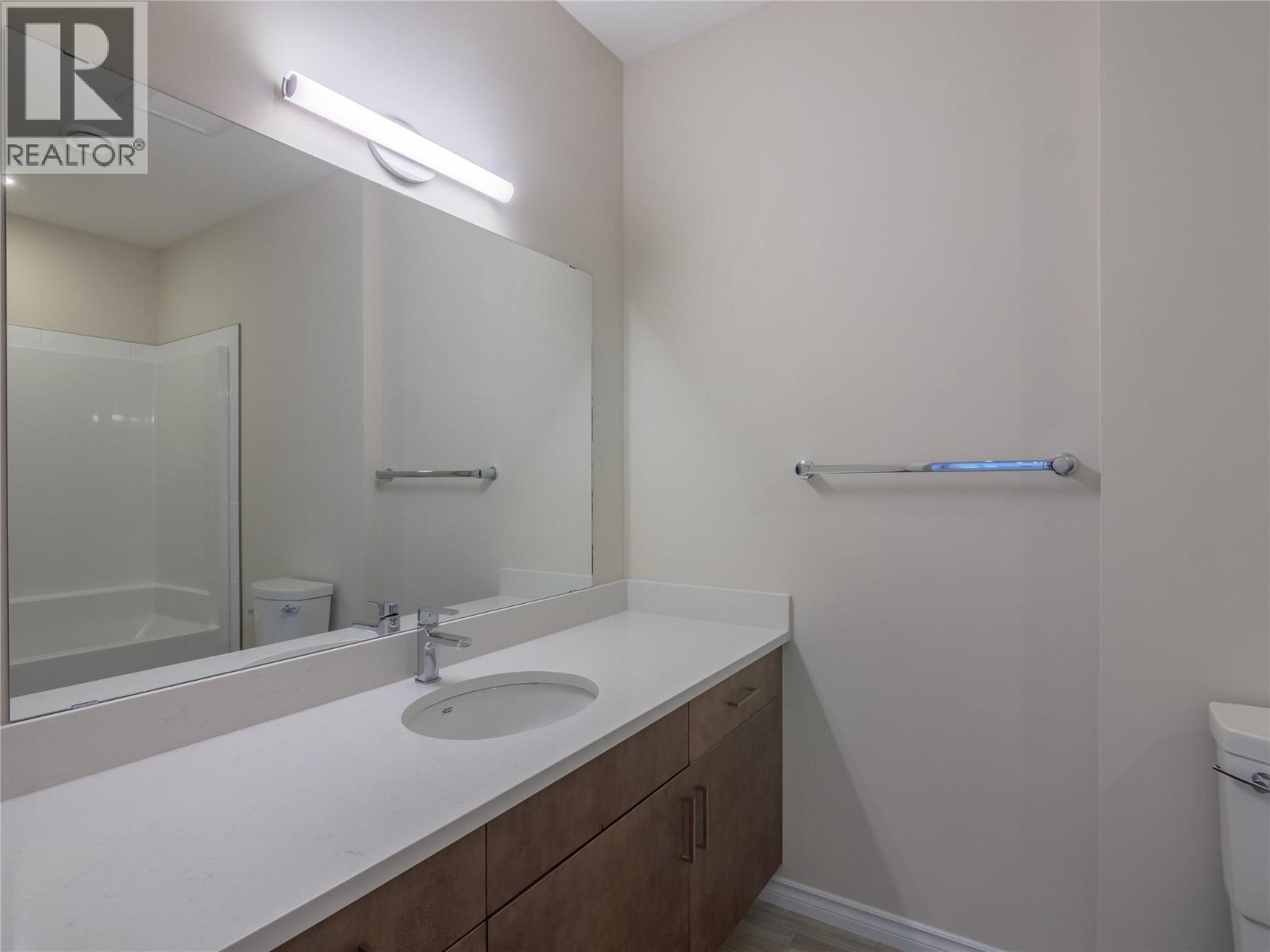 3362 Skaha Lake Road Unit# 1203, Penticton, British Columbia  V2A 0J4 - Photo 11 - 197064