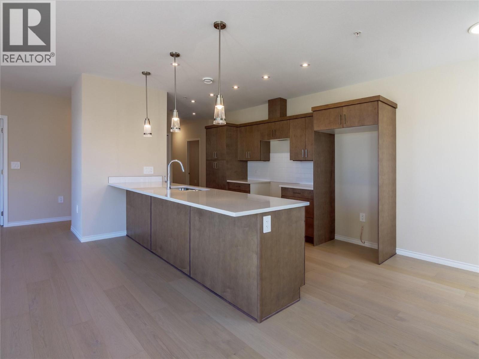 3362 SKAHA LAKE Road Unit# 1203, penticton, British Columbia