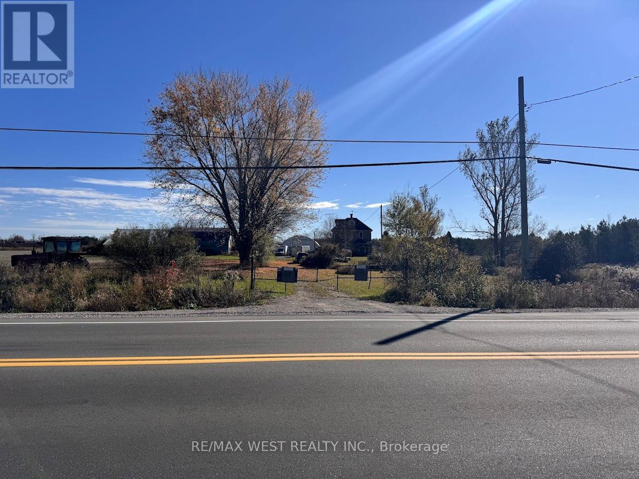 211 Queen Street W, Springwater, Ontario  L0L 1P0 - Photo 23 - S12507732