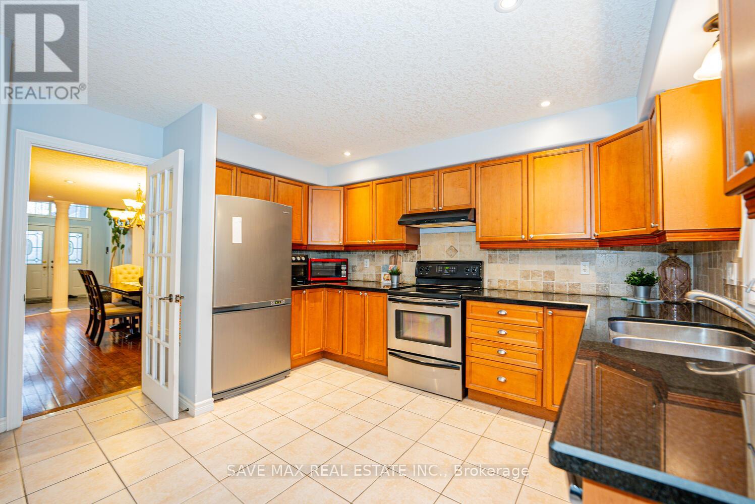77 Sovereign's Gate, Barrie, Ontario  L4N 0Y9 - Photo 11 - S12508014
