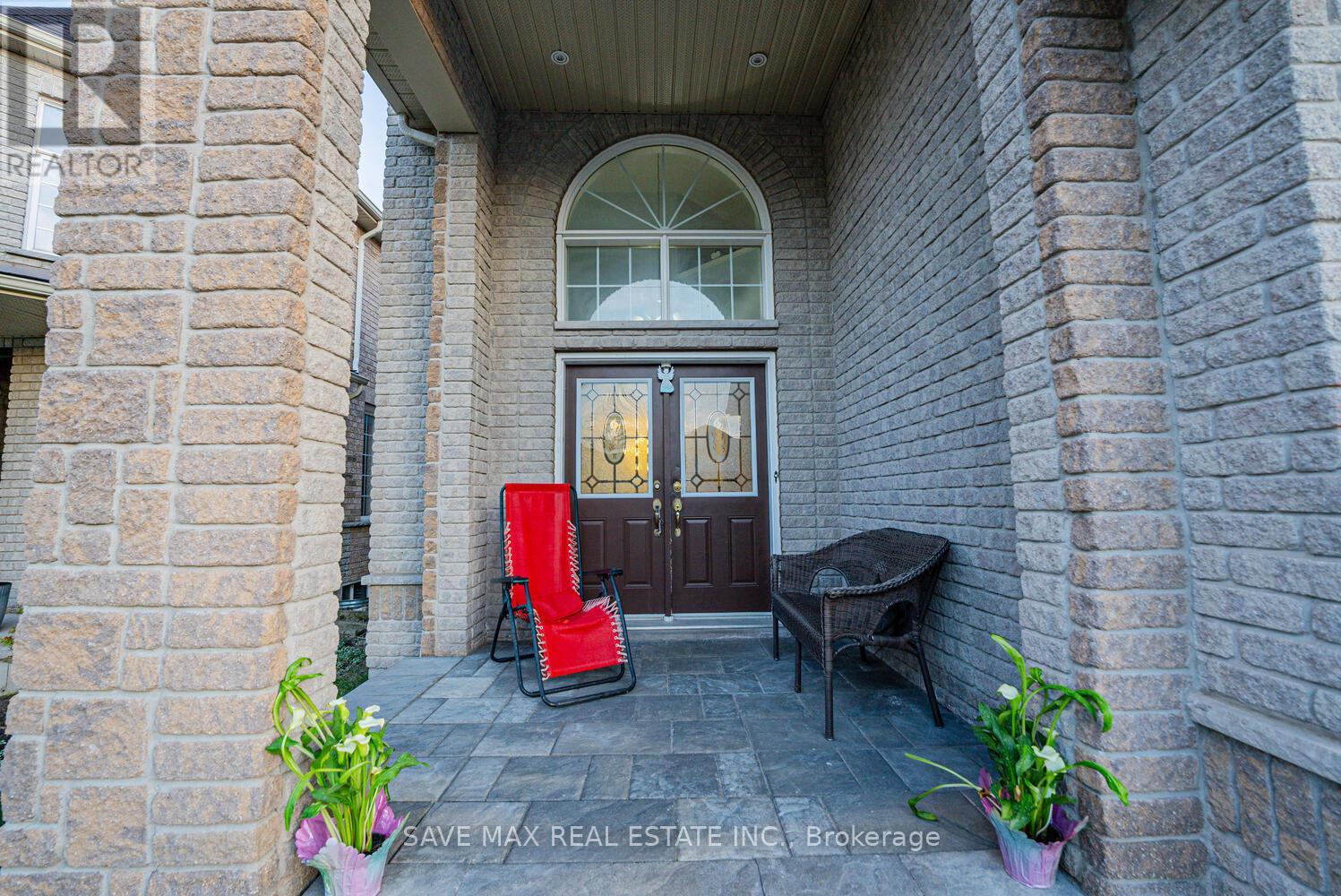 77 Sovereign's Gate, Barrie, Ontario  L4N 0Y9 - Photo 2 - S12508014