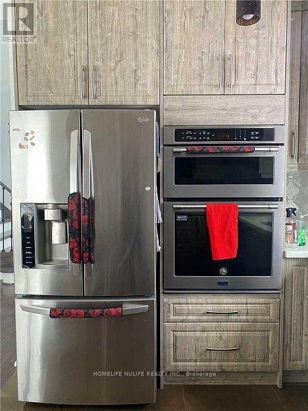 3866 Thomas Street, Mississauga, Ontario L5M 7B1 - Photo 9 - W12500570