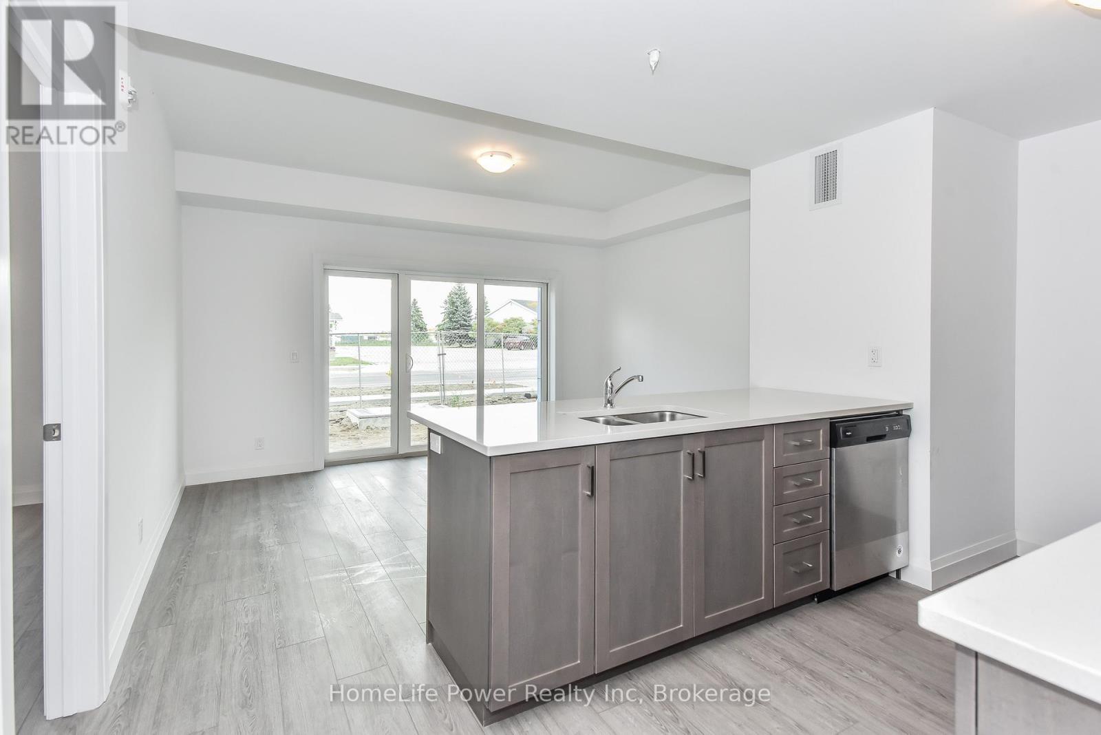 405 - 170 Northumberland Road W, North Dumfries, Ontario N0B 1E0 - Photo 4 - X12508104