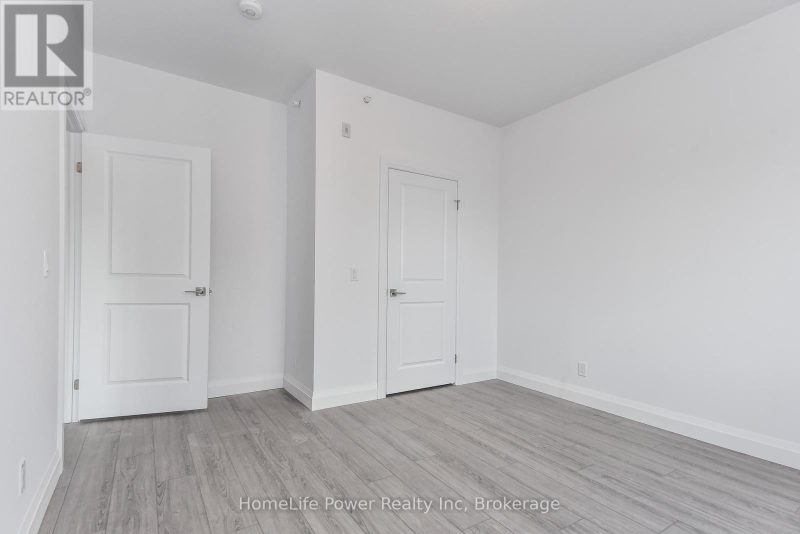 405 - 170 Northumberland Road W, North Dumfries, Ontario N0B 1E0 - Photo 8 - X12508104