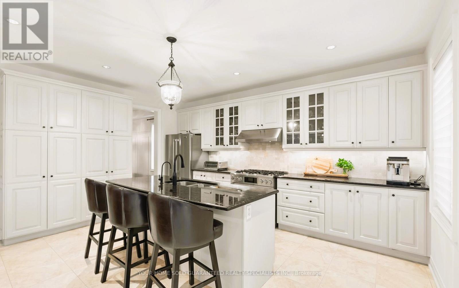 5 Bluff Trail, King, Ontario  L7B 0A2 - Photo 7 - N12506406