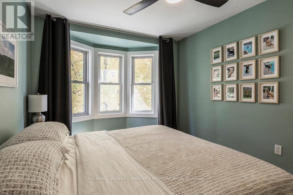 284 Houghton Avenue S, Hamilton, Ontario  L8K 2N3 - Photo 22 - X12501596