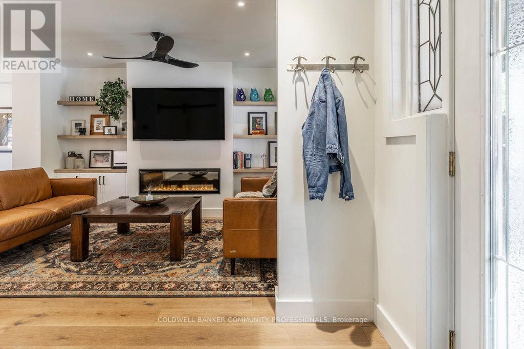 284 Houghton Avenue S, Hamilton, Ontario  L8K 2N3 - Photo 6 - X12501596