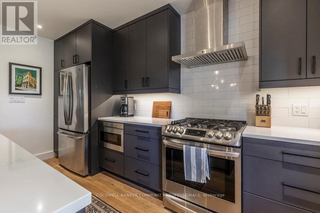 284 Houghton Avenue S, Hamilton, Ontario  L8K 2N3 - Photo 16 - X12501596