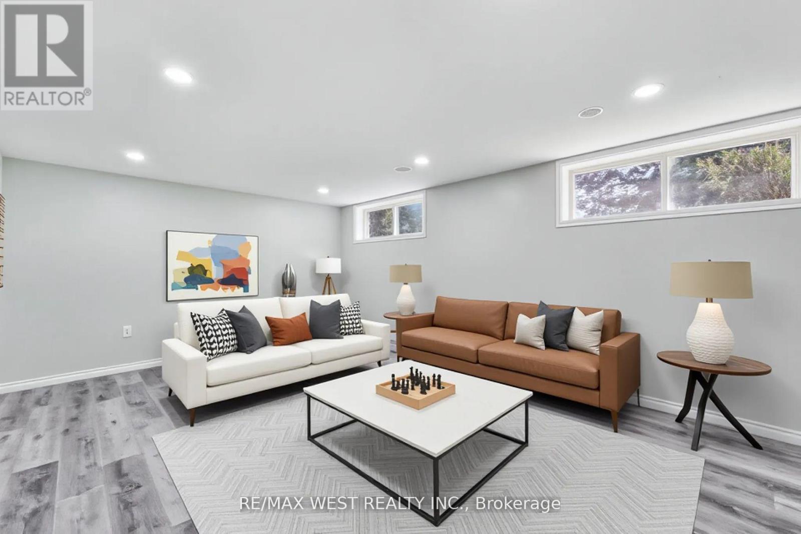 15 Lawrence Avenue, Orangeville, Ontario  L9W 1S5 - Photo 10 - W12507752