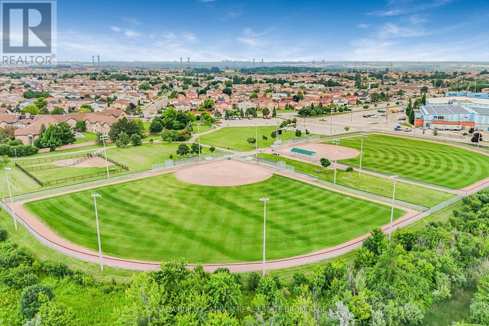 71 Ravenswood Drive, Brampton, Ontario  L6Y 4A1 - Photo 12 - W12507798