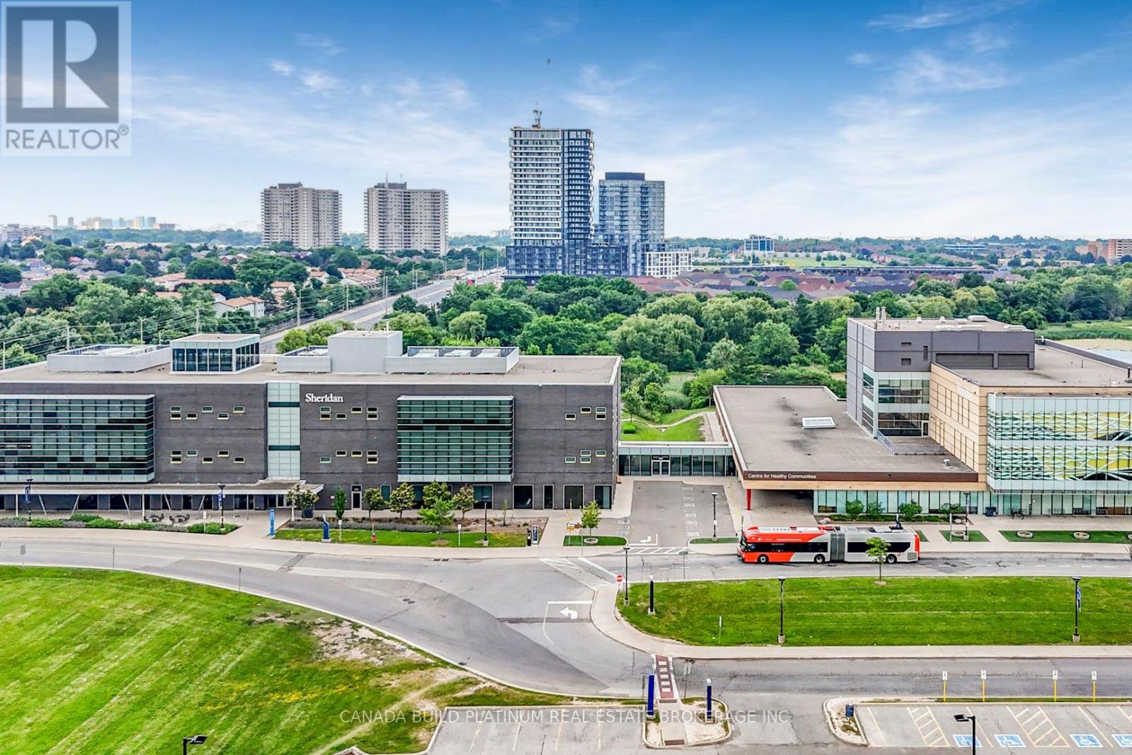 71 Ravenswood Drive, Brampton, Ontario  L6Y 4A1 - Photo 13 - W12507798