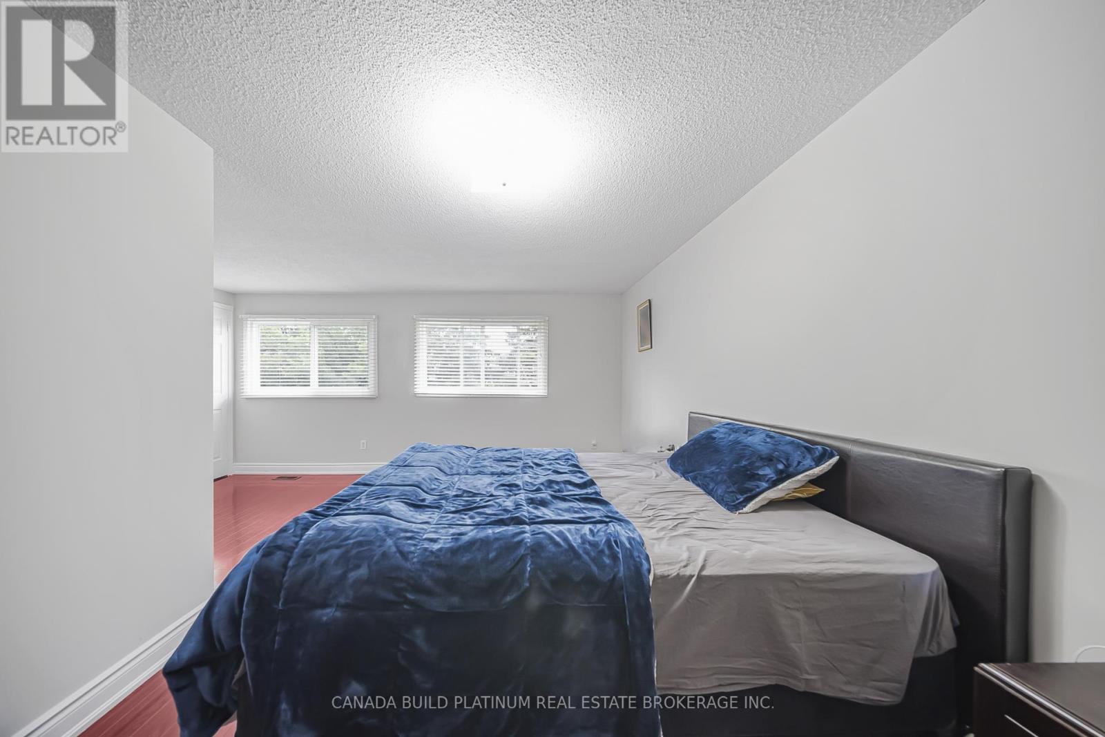 71 Ravenswood Drive, Brampton, Ontario  L6Y 4A1 - Photo 26 - W12507798